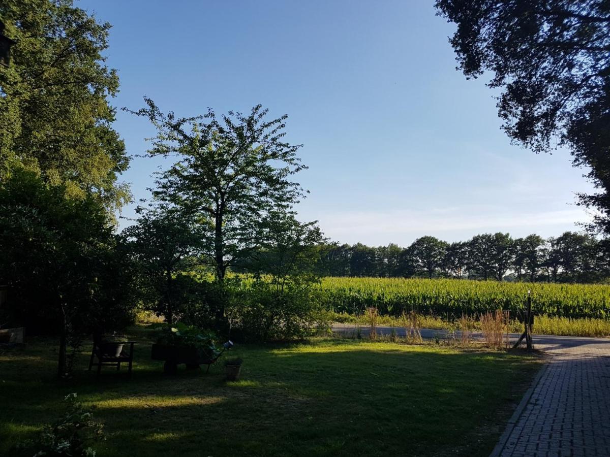 huisjeaandedinkel Overdinkel Buitenkant foto